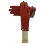 Guanto donna in vera pelle nappa foderato cashmere con borchie nickel sul dorso.